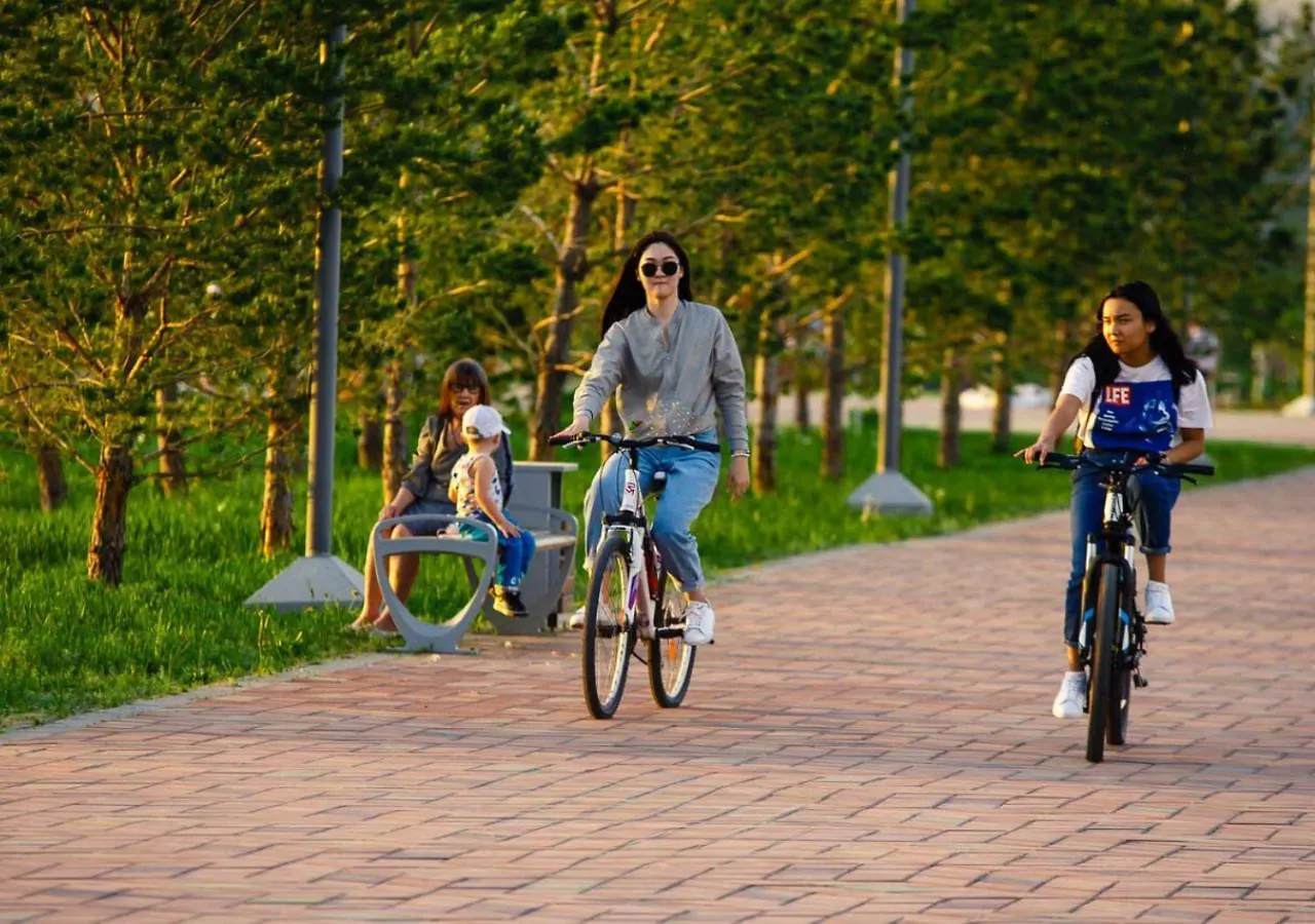 Отель У Ботанического Сада, В Самом Центре أستانا 0*,