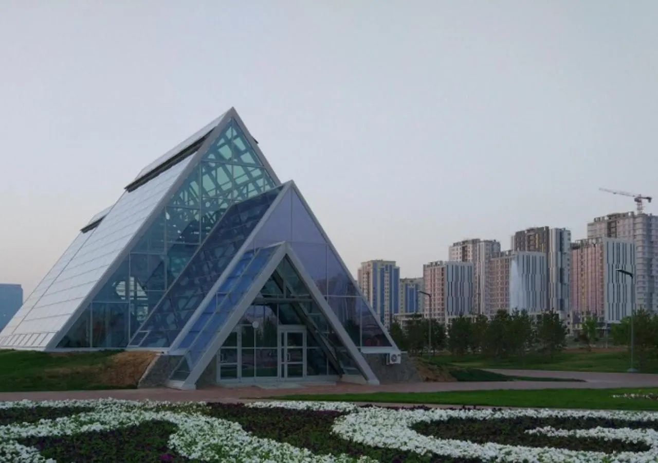 Hotel Отель У Ботанического Сада, В Самом Центре Nur-Sultan